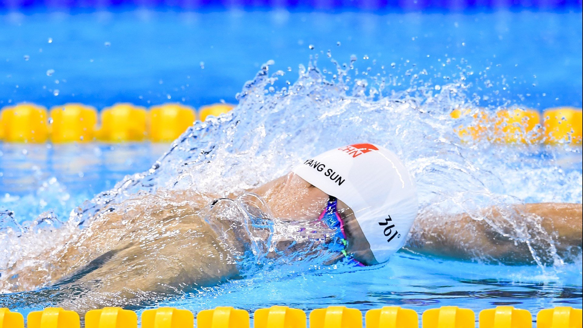 德甲争冠战之夜,乔治压制级发挥,一锤定音定江山