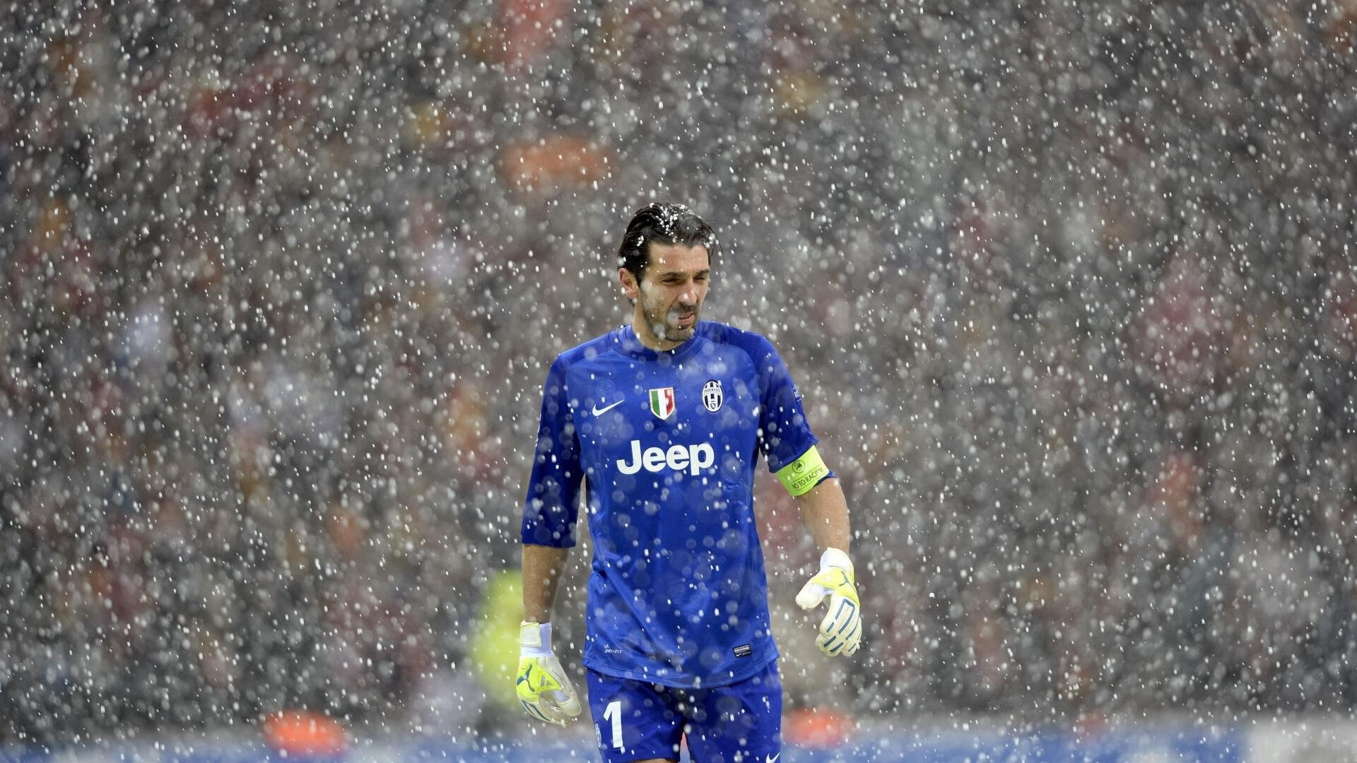 格子军团的险胜与中场之魂，当克罗地亚的坚韧遇见法比尼奥的火焰